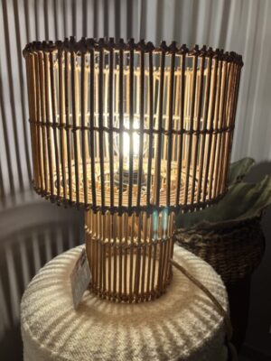 Lampe ÃƒÂ  poser en rotin